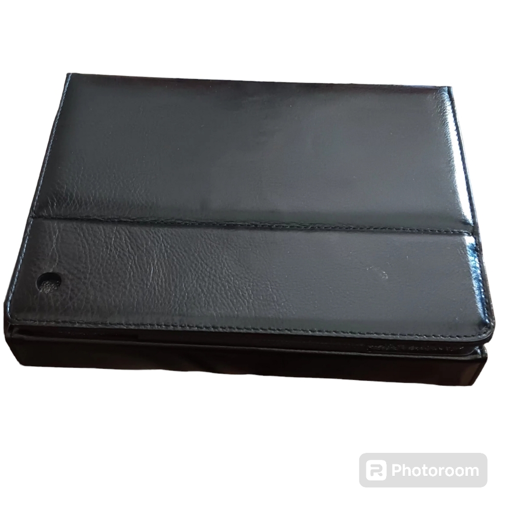 Brookstone Bluetooth Keyboard Pro Leather Case for ipad Air Tablet